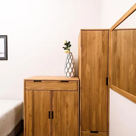 Arianska 16 By Nearto Pl Aparthotel *