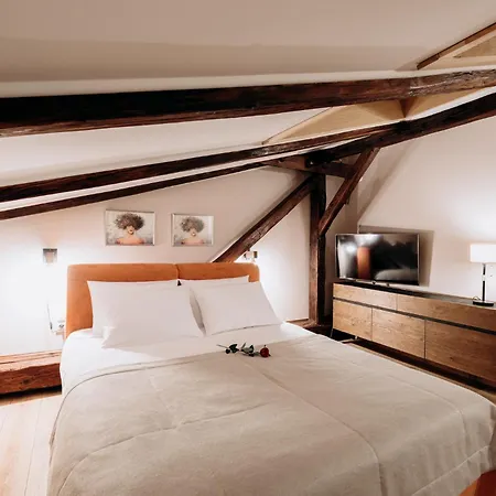 Arianska 16 By Nearto Pl Aparthotel *