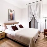 Aparthotel Arianska 16 By Nearto Pl Krakov