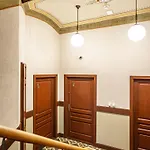 Aparthotel Arianska 16 By Nearto Pl 4*