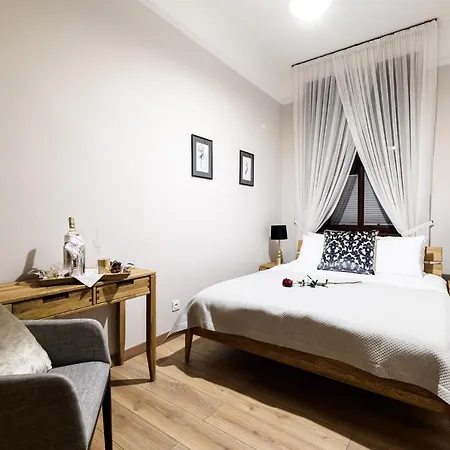 Arianska 16 By Nearto Pl