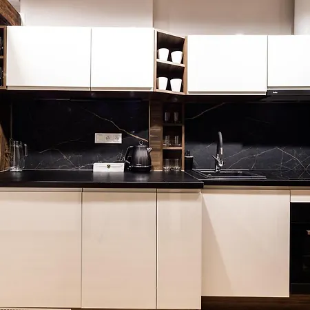 מלון דירות Arianska 16 By Nearto Pl 4*