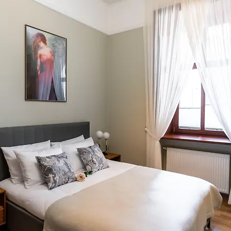 מלון דירות Arianska 16 By Nearto Pl 4*